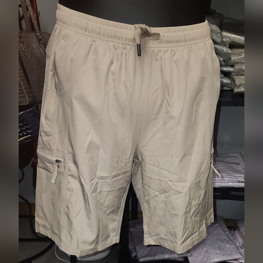 NWOT Tan Relaxed Fit Athletic Shorts for Active Comfort